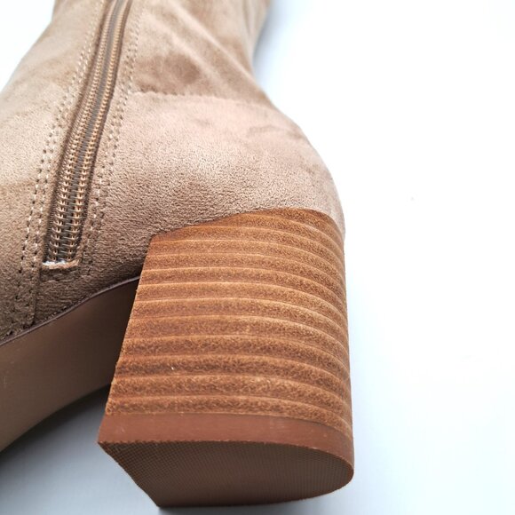 Dolce Veta Suede Boots - Size 7 - Picture 8 of 14